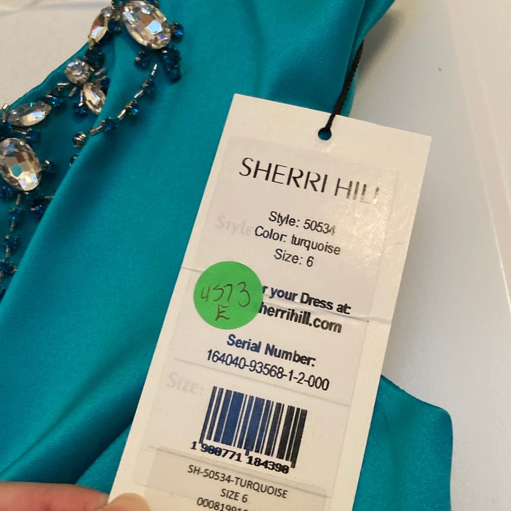 Sherri Hill cap sleeve cocktail dress w/ pockets - Picture 5 of 8